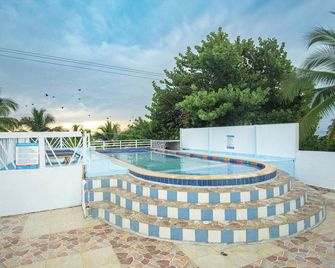 Hotel Playa Divina - Coveñas - Piscina