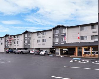 Clackamas Inn & Suites - Clackamas - Edificio