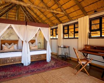 Kwessie Dunes - Sesriem - Bedroom