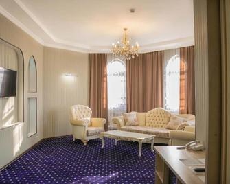 Hotel Khanaka - Turkestan (Ongtüstik) - Sala de estar