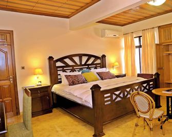 The Village Courtyard Hotel - Kumasi