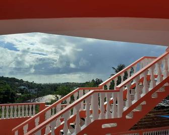Aupic Paradise - Vieux Fort - Balcony