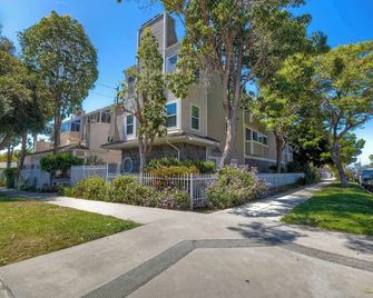 Silver Surf Getaway - Oceanside - Bâtiment