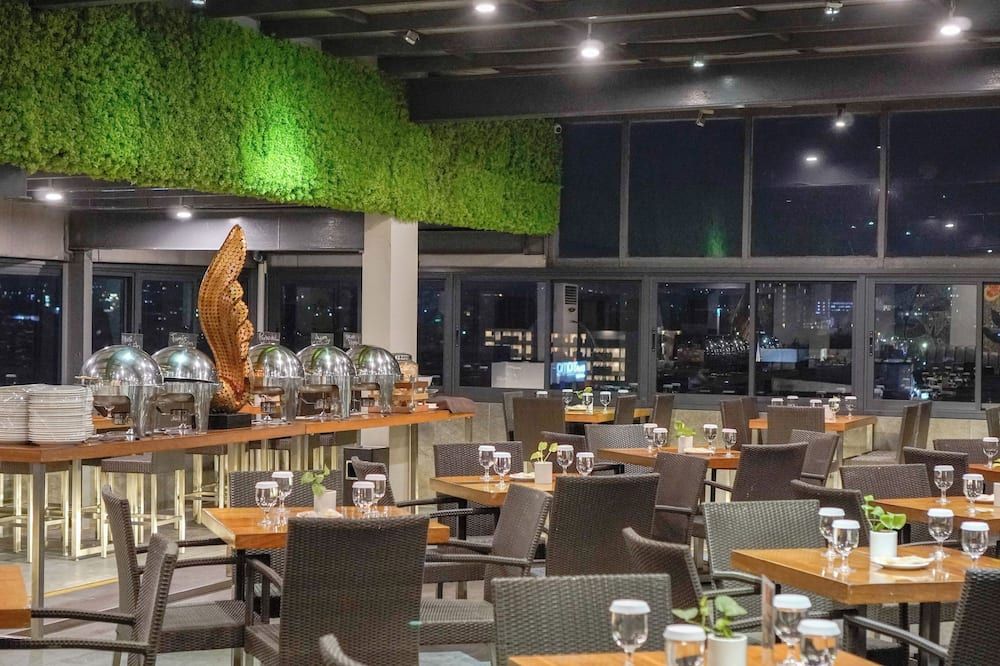 Savana Hotel & Convention Malang - Malang - Restaurant