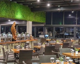 Savana Hotel & Convention Malang - Malang - Restaurante