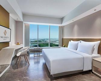 Nuanza Hotel & Convention Cikarang - Cikarang - Bedroom