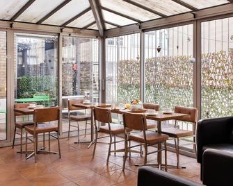 Hôtel de la Comète - Paris - Restoran