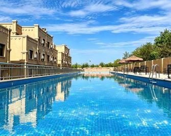 Huajun Ruyuan Homestay - Turpan - Pool