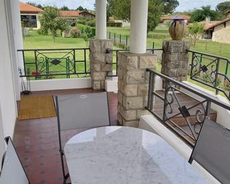 Renovated house in the center of Saint Vincent de Paul (Landes) - Saint-Vincent-de-Paul - Balcon