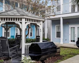 Beach Street Cottages - Destin