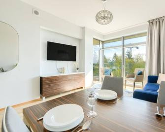 Apartamenty Sun & Snow Bałtyk Park II - Kołobrzeg - Salle à manger