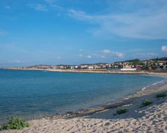 Villa Siesta Hotel Istanbul Airport - Karaburun - Beach