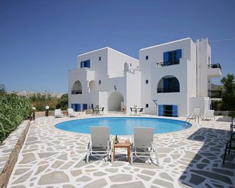 Sunny Beach Studios - Naxos