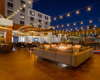 Hilton Garden Inn Scottsdale Old Town - Scottsdale - Edificio