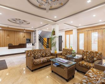 Young Monk Hostel Udaipur - Jaydurg Haveli - Udaipur - Lobby