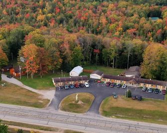 Alger Falls Motel - Munising - Außenansicht