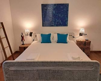 Sunset House Porto de Barcas - 3 rooms & Terrace - Lourinhã - Bedroom