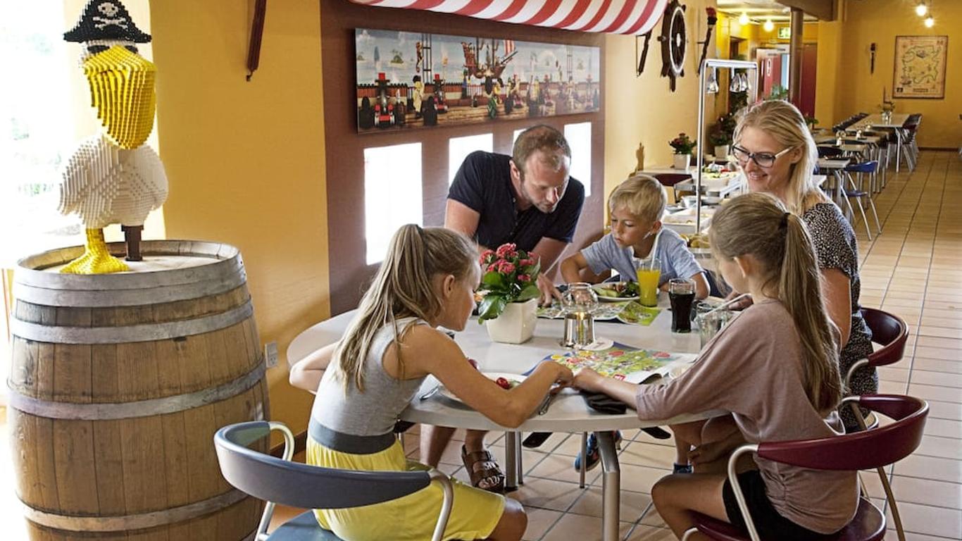 ليغولاند بايرتس إن موتل