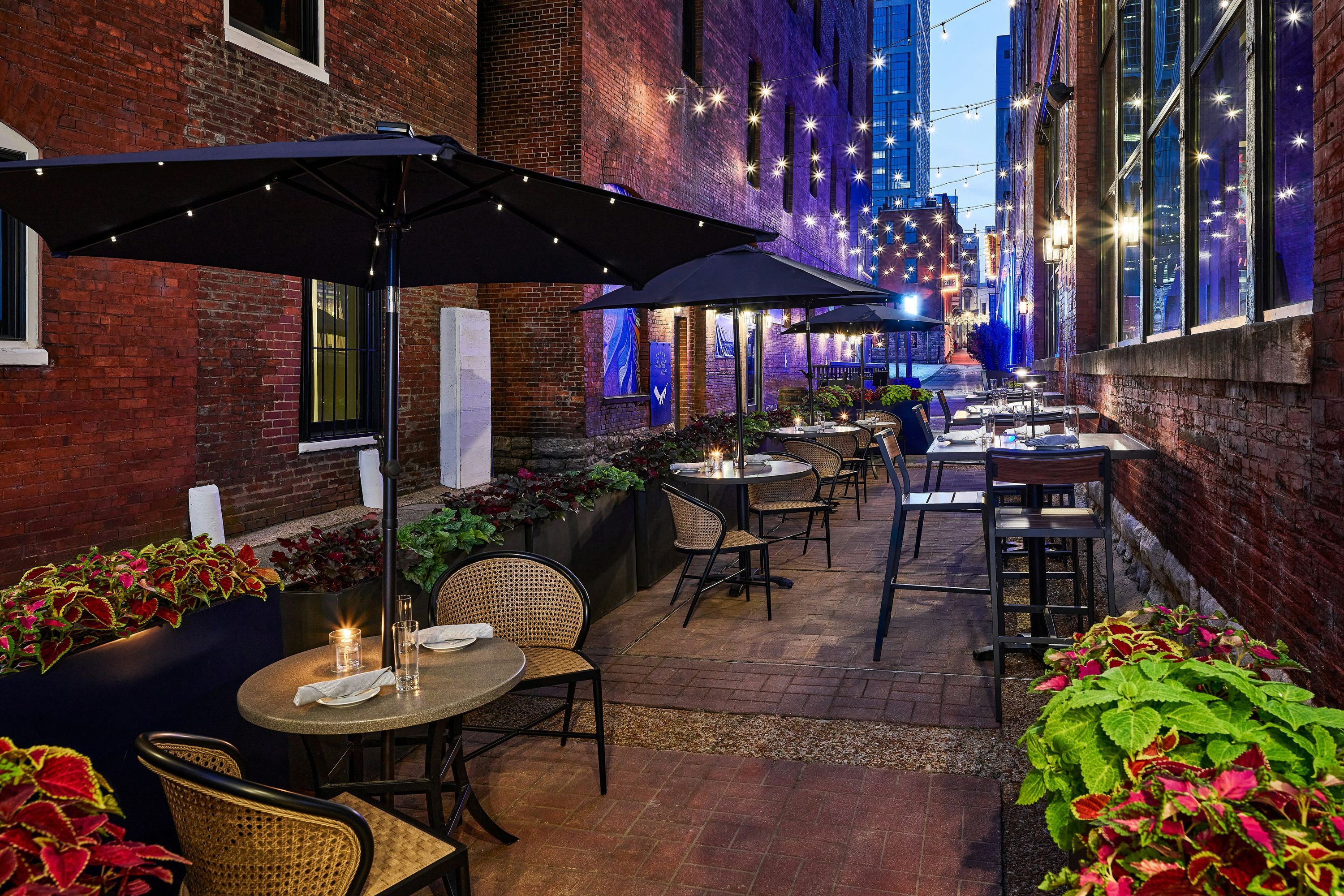 The Untitled Nashville Hotel, Tapestry Collection by Hilton - Nashville - Restaurant