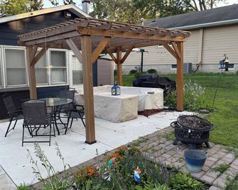 Charming updated house with lake view in Clear Lake. - Clear Lake - Patio