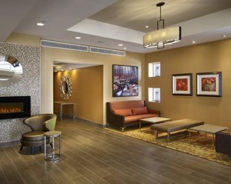 Holiday Inn Express Toronto-North York By IHG - Toronto - Sala d'estar
