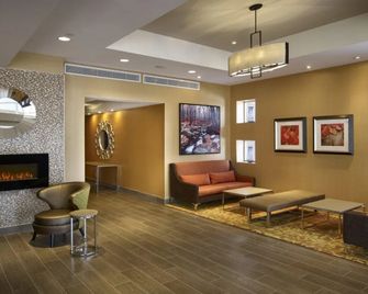 Holiday Inn Express Toronto-North York By IHG - טורונטו - טרקלין