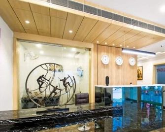Townhouse Kurnool Bus Terminal - Kurnool - Front desk