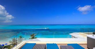 Windsong on the Reef - Grace Bay - Balkon