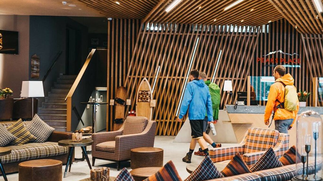 Peaks Place Apartments & Spa