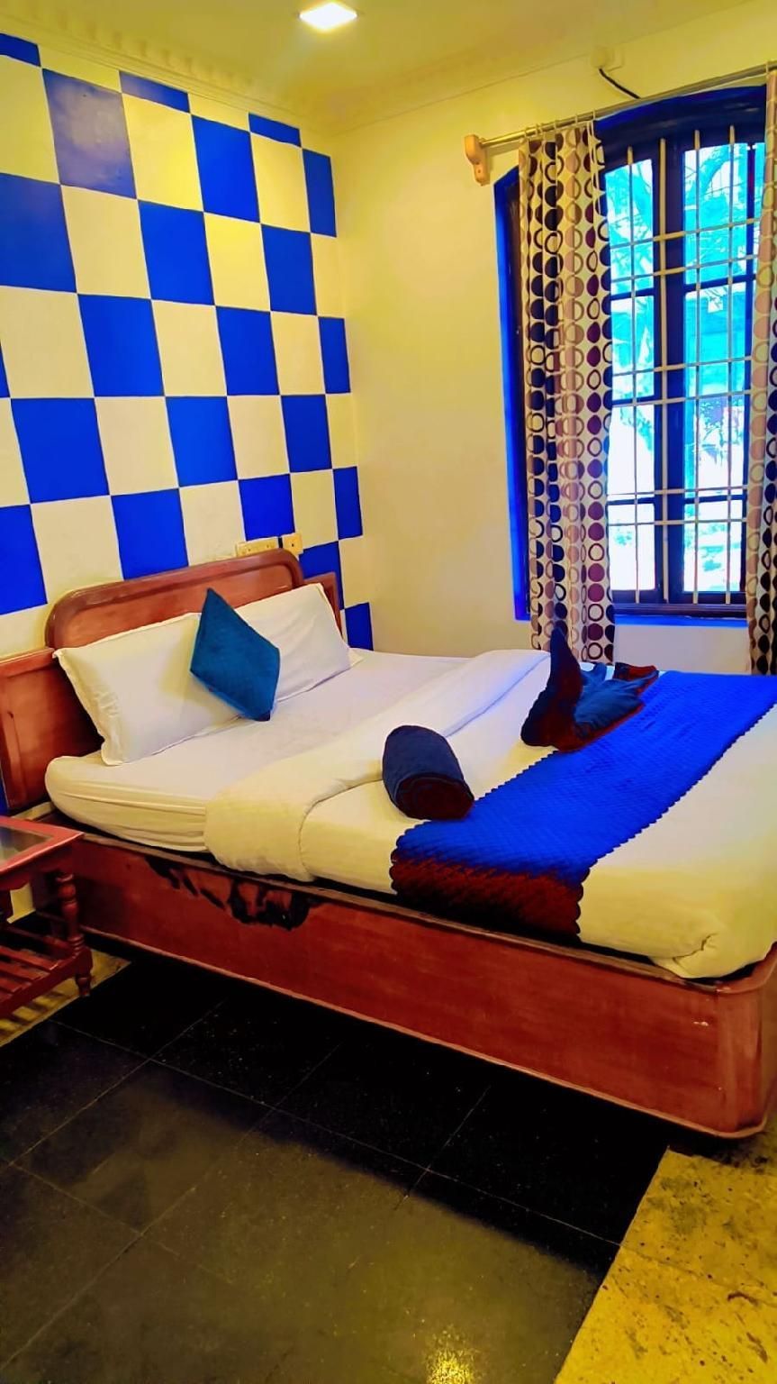 L Ocean Guest House - Pondicherry - Schlafzimmer