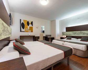 OYO Hotel Francabel - Cuenca, İspanya - Yatak Odası