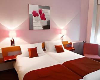 Logis Hotel Le 120 - La Châtaigneraie - Habitación