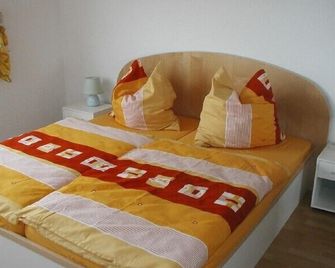 Top apartment, 8th floor, view over harbor and city - Bremerhaven - Chambre