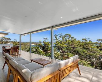 The Zenith - Shoal Bay - Balcony