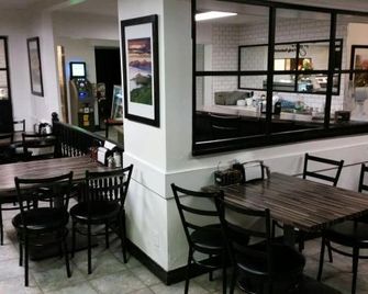 Wild Rose Country Inn - Grande Prairie - Restaurante