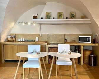 B&B Villa des Muses - La Roque-d'Anthéron - Essbereich