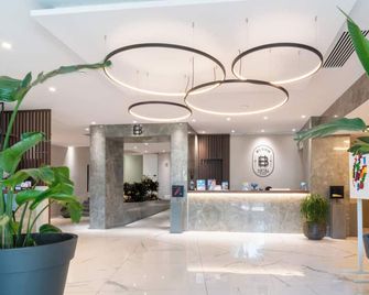Hotiday Lerici Porto - Lerici - Lobby
