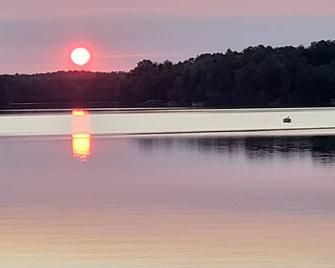 Beautiful Wisconsin Lakefront Rental - Park Falls