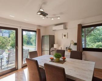 Apartment Am Sternberg 230 by Interhome - Frankenau - Dining room