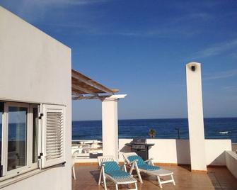 Penthouse In Front Of The Sea. For Families Only - Mojacar - Balcony
