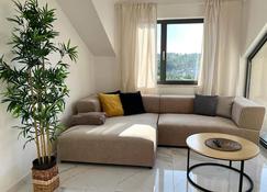 Luxury Apartments Immortelle Sutivan - Sutivan - Sala de estar