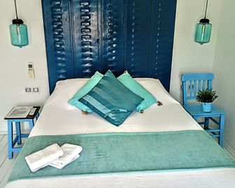 Nar Pansiyon Cafe - Seferihisar - Schlafzimmer