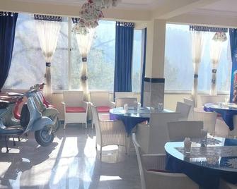Hotel Copacabana - Abbottabad - Restaurante