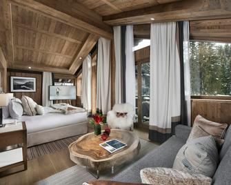 Hôtel Barrière Les Neiges Courchevel - Courchevel - Bedroom