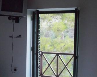 Pine View Boutique Hotel Adults Only - Saittas - Balcony