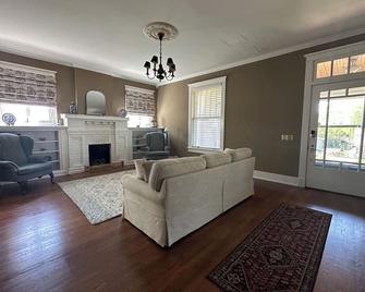 Historic Clinton Craftsman - Clinton - Sala de estar