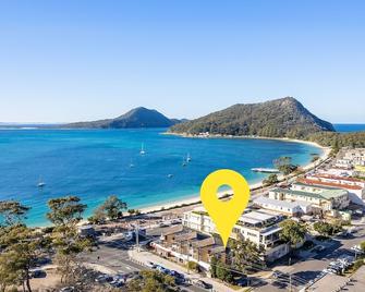 Fleetwood 4 Air conditioned unit with water views - Shoal Bay - Beach