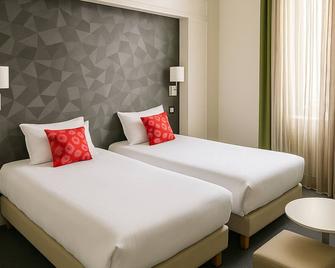 Hôtel Albert Elisabeth Gare Sncf - קלרמו פראה - חדר שינה