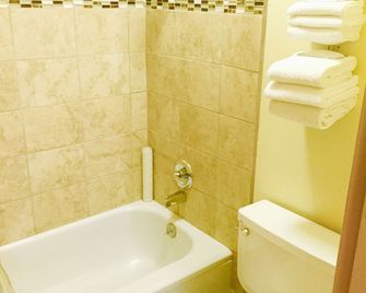 Travelers Inn Motel - Salem - Baño
