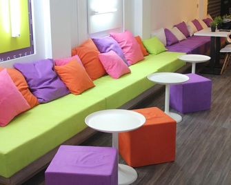 Chameleon Hostel Alicante - Alicante - Sala de estar